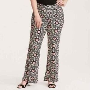 Torrid Insider Collection Challis Retro Mandala Print Flared Pants SZ 14
